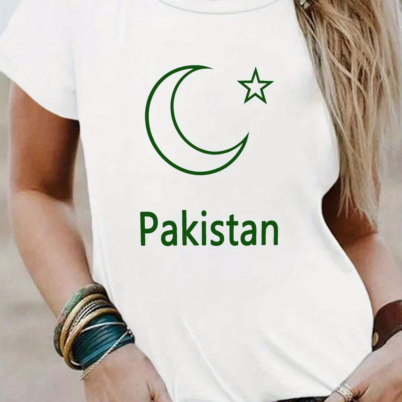 Women's Pakistani Star & Pakistan Print T-Shirt - Crescent Moon & Bold Text Design, Dark Grey with Green Lettering, Short Sleeve Crew Neck Casual Top, Breathable Medium-Stretch Fabric, Machine Washable All-Season Comfort, Cas
