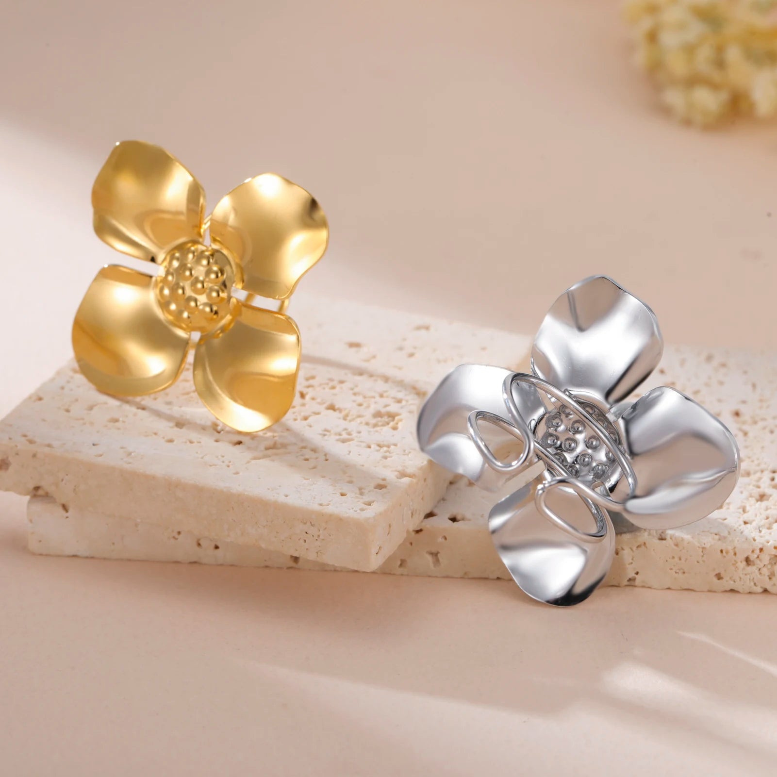 Aesthetic Flower Rings