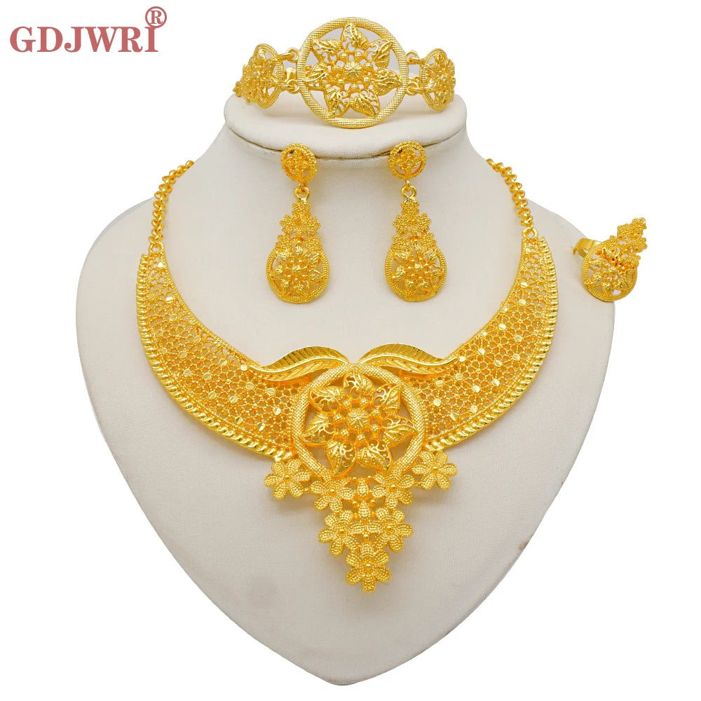 Round Necklace Bracelet Earing Ring Set