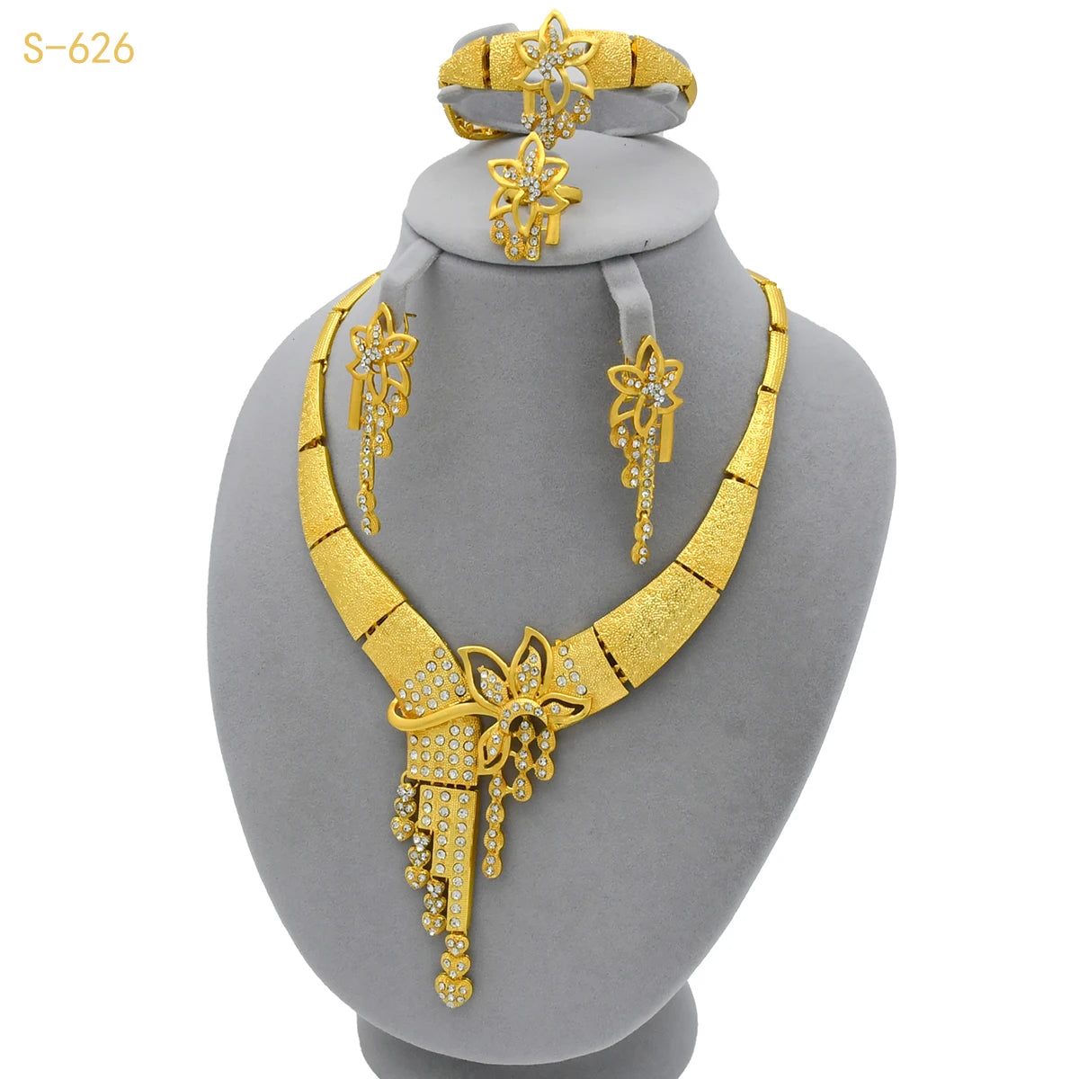 Luxury Flower Shape Golden Necklace Sets