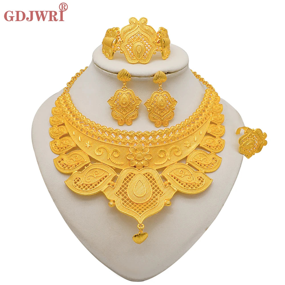 Round Necklace Bracelet Earing Ring Set