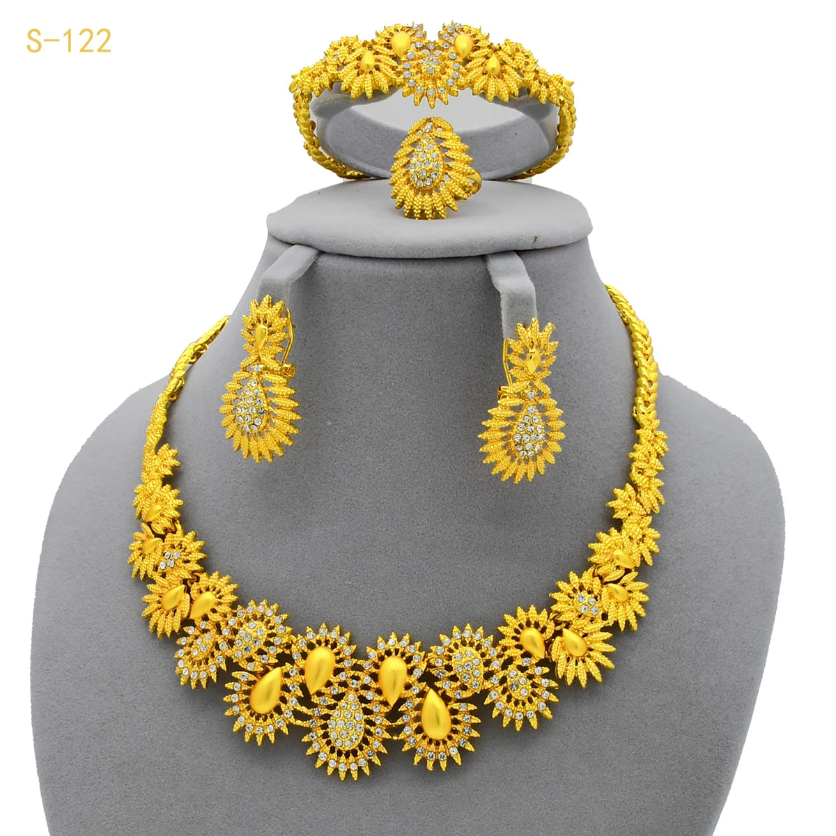 Luxury Flower Shape Golden Necklace Sets