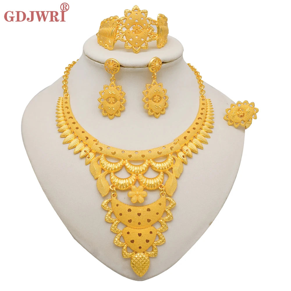 Round Necklace Bracelet Earing Ring Set