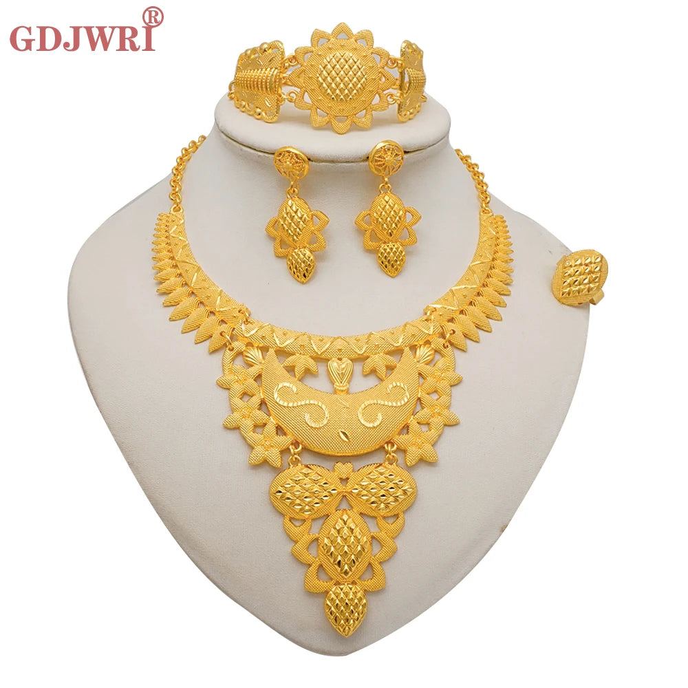 Round Necklace Bracelet Earing Ring Set