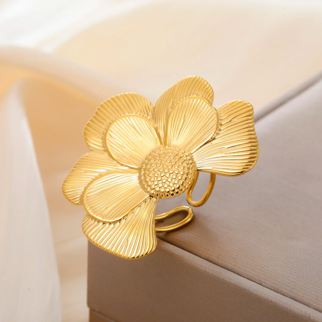 Aesthetic Flower Rings
