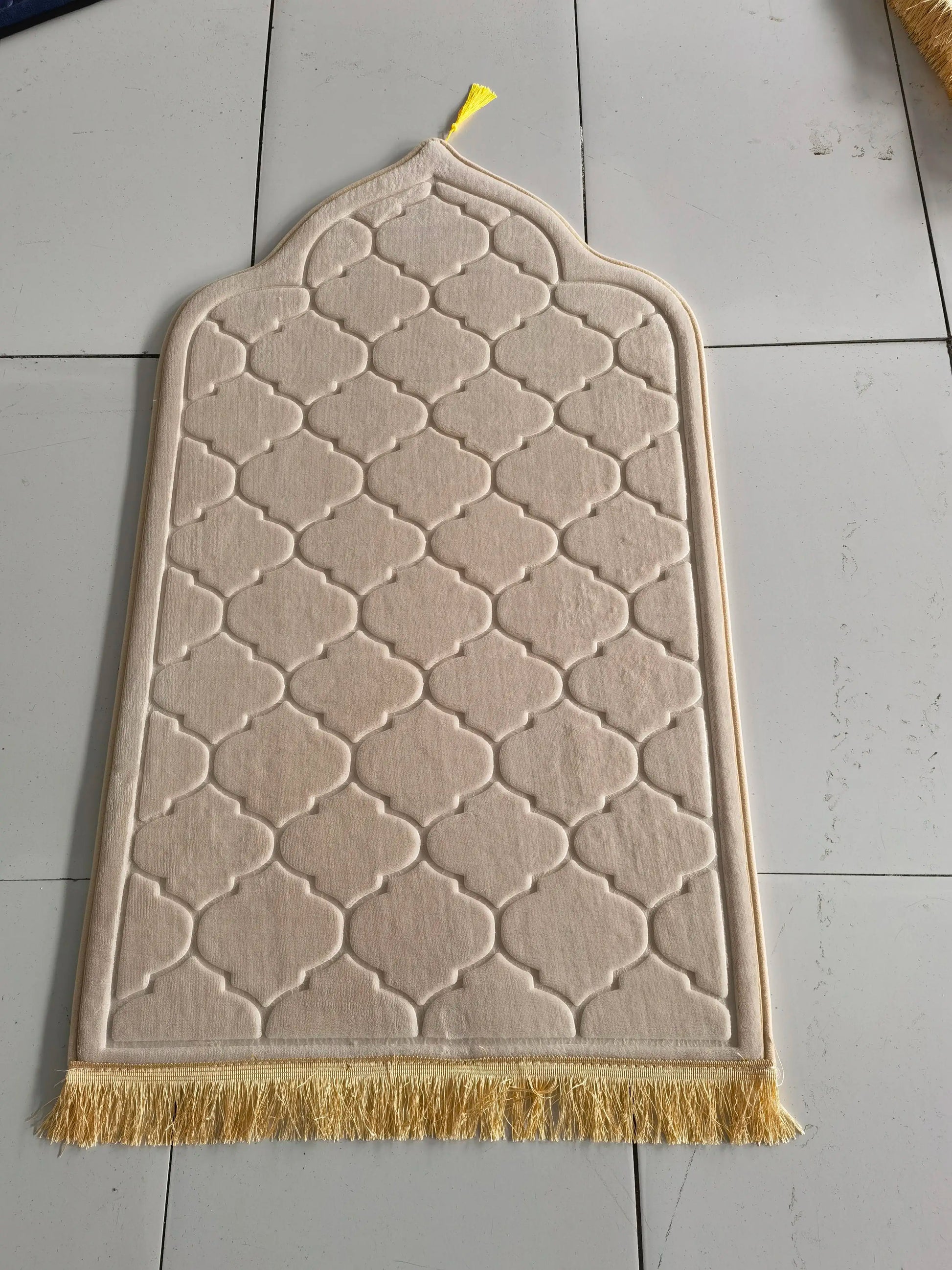 Muslim Prayer Rug Thick,Soft Velvet Mat Ramadan Gift,Portable Prayer Mat for Women Man Kids Meditation