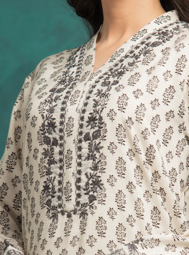 Edenrobe: Unstitched Cream Embroidered Raw Silk 3 Piece
