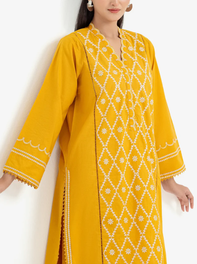 Edenrobe: Pret 2Pc Embroidered Cambric Shirt Trouser