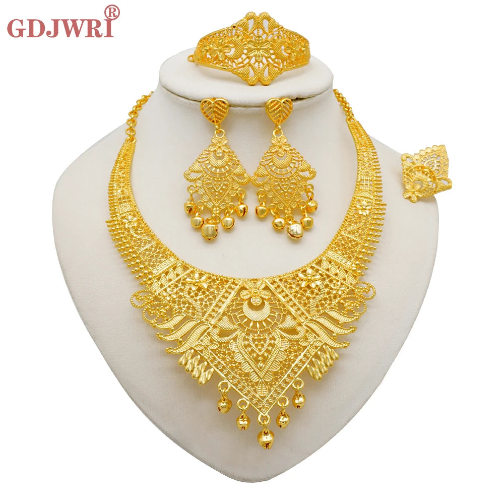 Round Necklace Bracelet Earing Ring Set