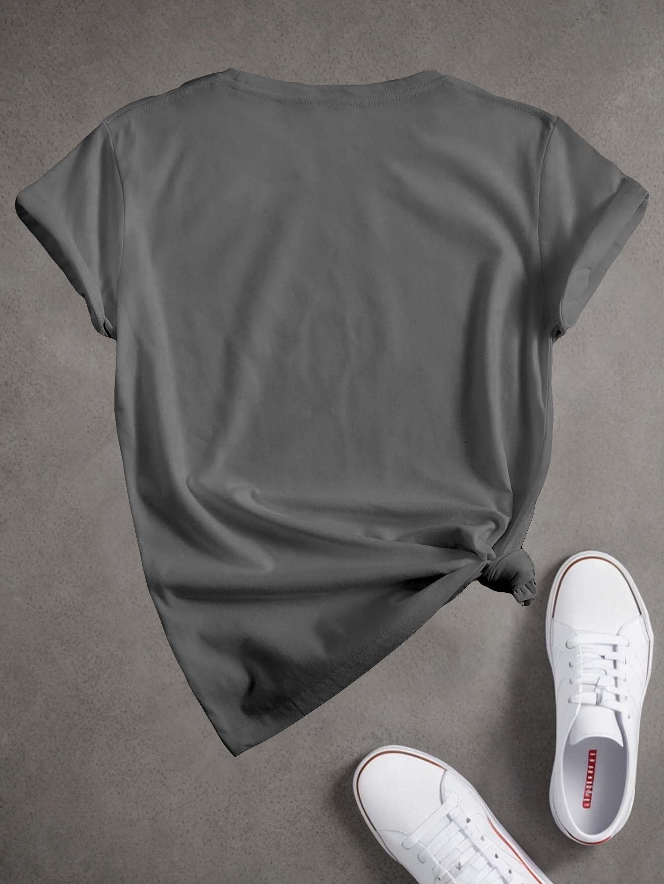 Women's Pakistani Star & Pakistan Print T-Shirt - Crescent Moon & Bold Text Design, Dark Grey with Green Lettering, Short Sleeve Crew Neck Casual Top, Breathable Medium-Stretch Fabric, Machine Washable All-Season Comfort, Cas